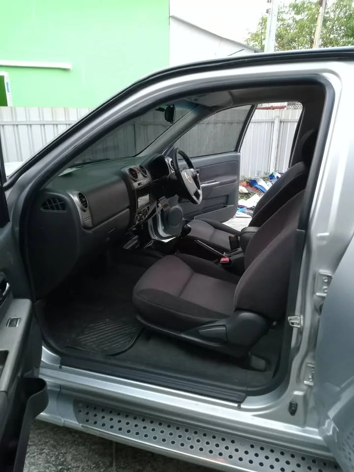 2008 Isuzu D-Max I 3