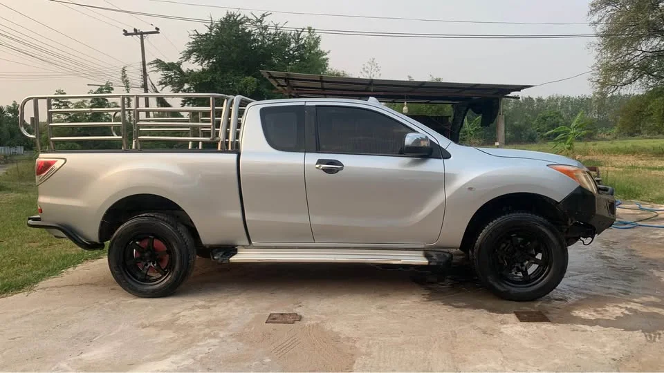 2013 Mazda BT-Series II 3