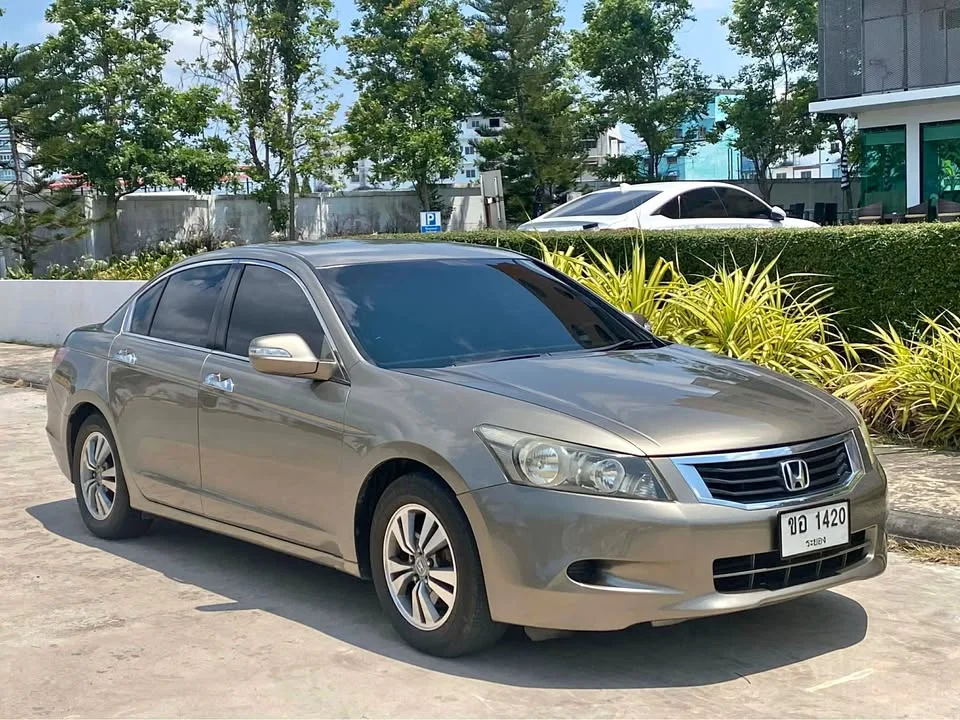 2010 Honda Accord VIII 3