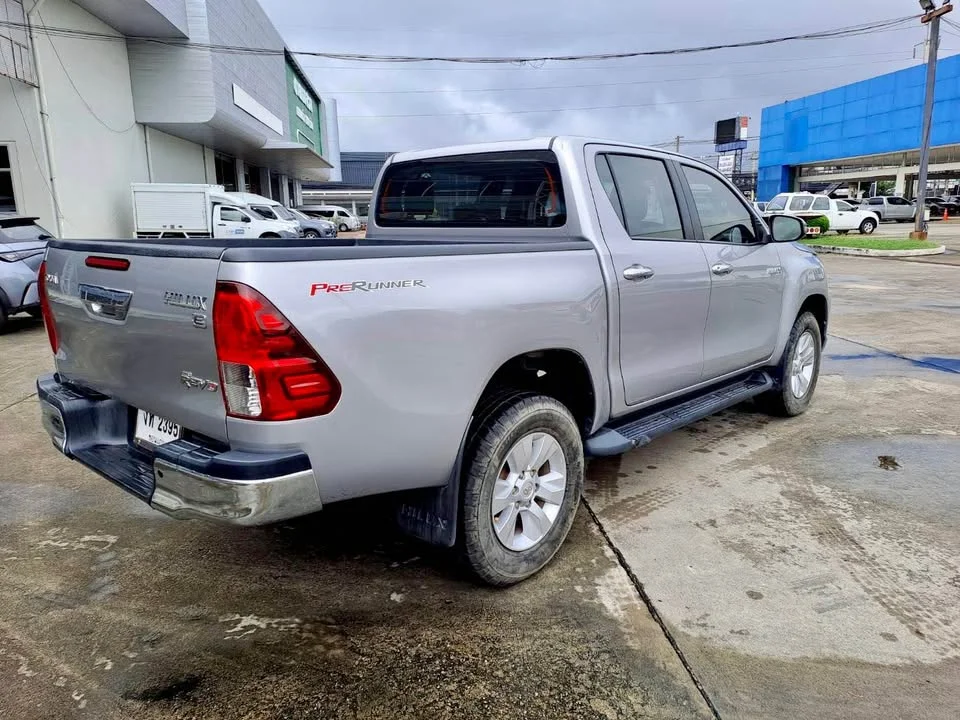 2019 Toyota Hilux VIII 3