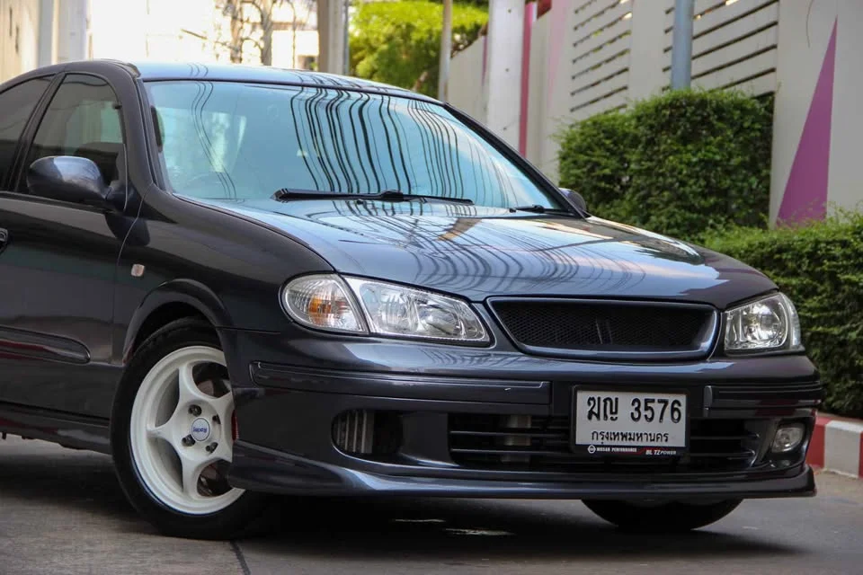 2002 Nissan Sunny N16 3