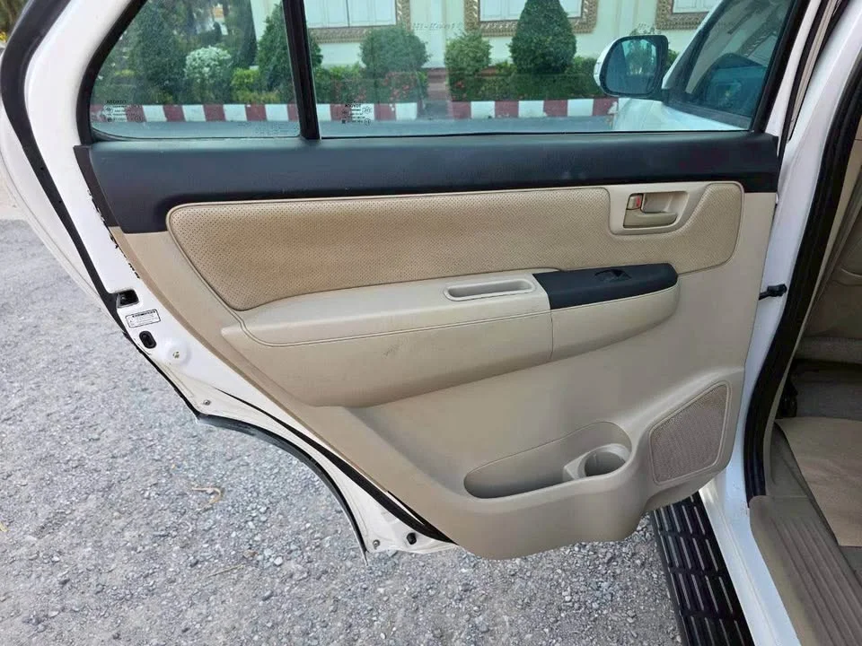 2008 Toyota Fortuner I 3