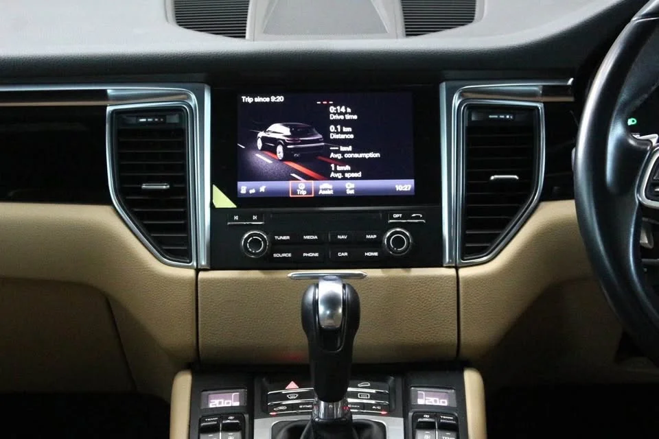2018 Porsche Macan I 2