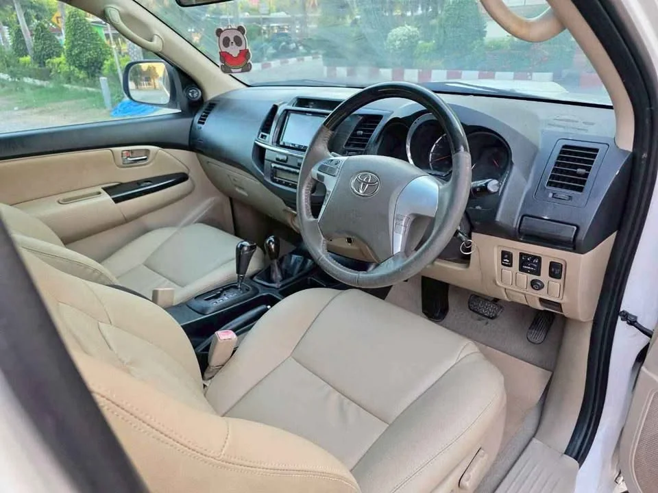 2008 Toyota Fortuner I 3