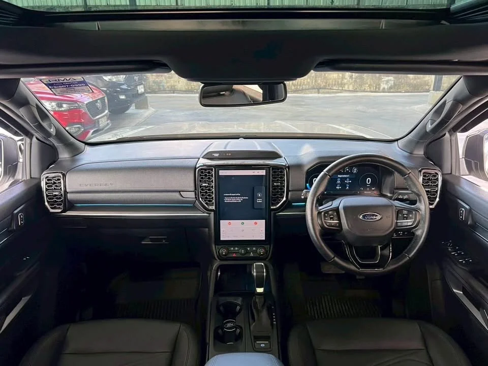 2023 Ford Everest III 3