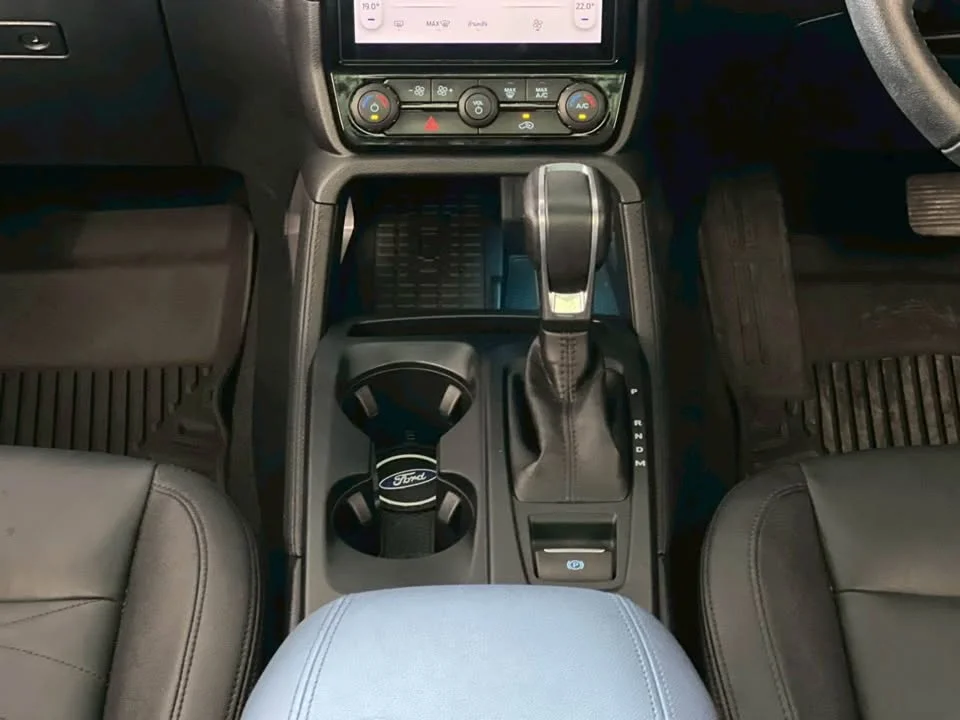 2023 Ford Everest III 2