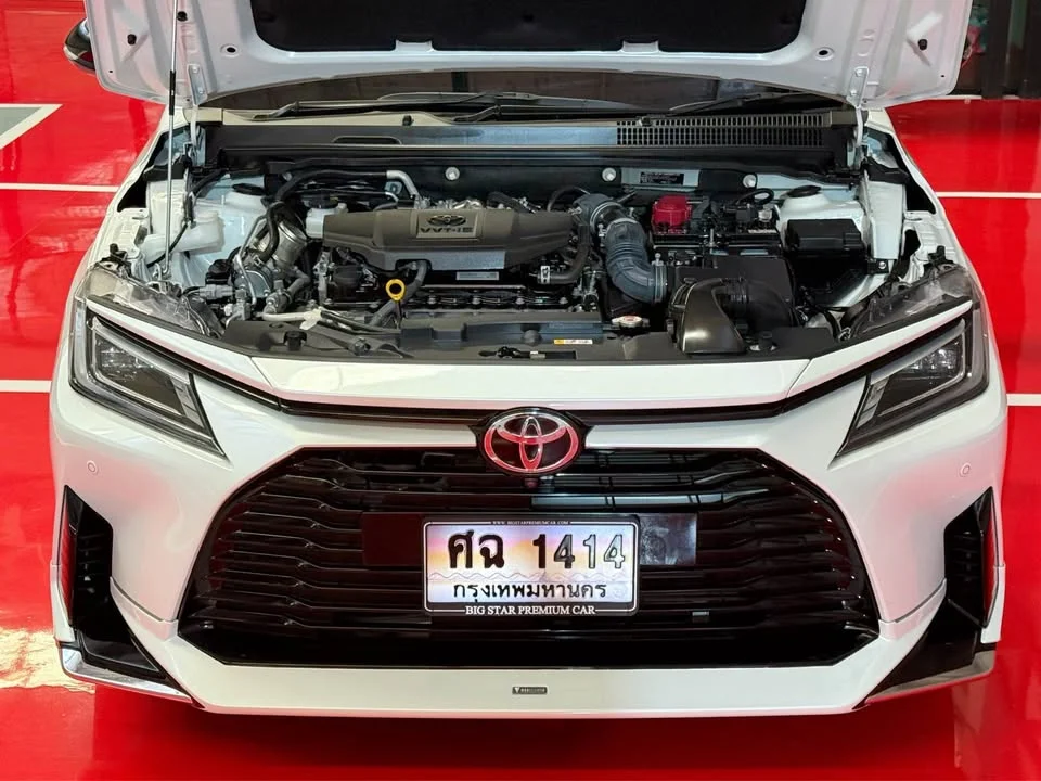 2024 Toyota Yaris ATIV IV 3