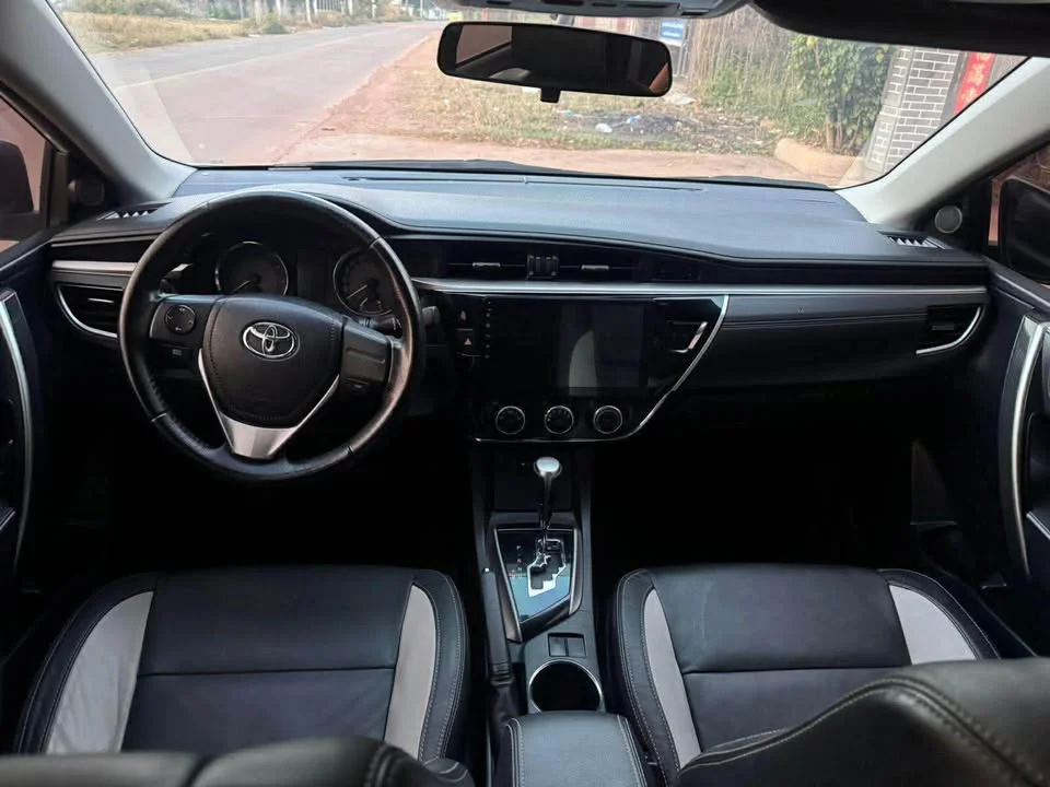 2015 Toyota Corolla Altis XI (E170) 3