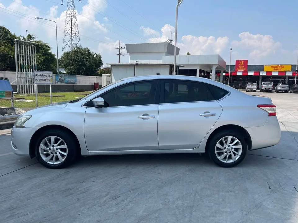 2013 Nissan Sylphy III (B17) 2