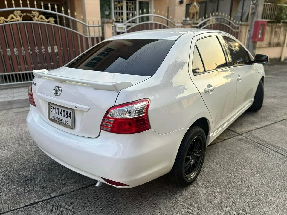 2010 Toyota Vios II 3