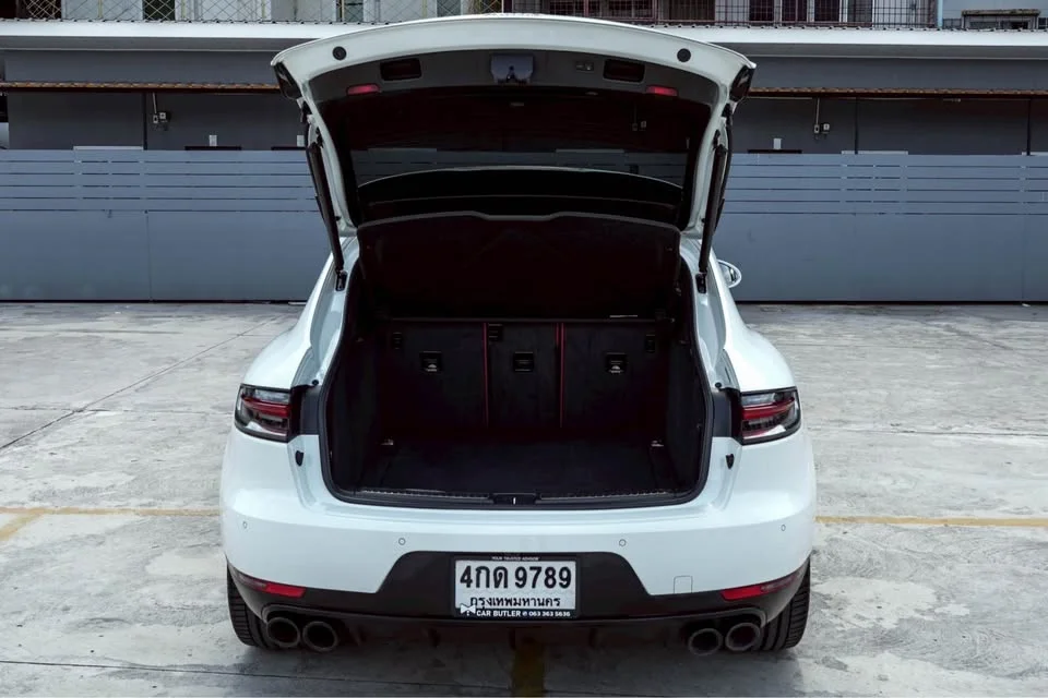 2020 Porsche Macan I 2