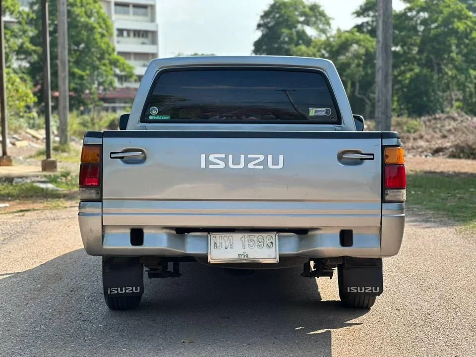 1995 Isuzu TFR III 2