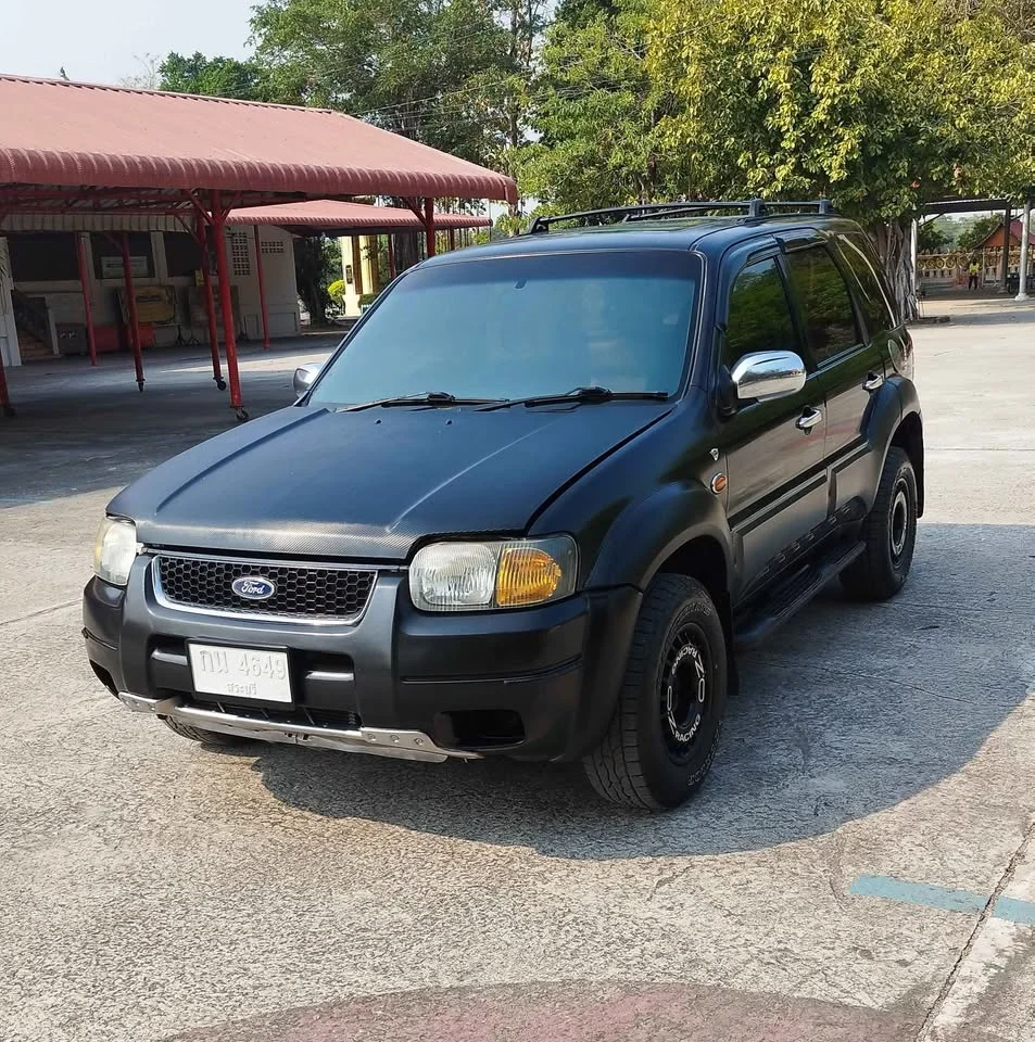 2005 Ford Escape I 3