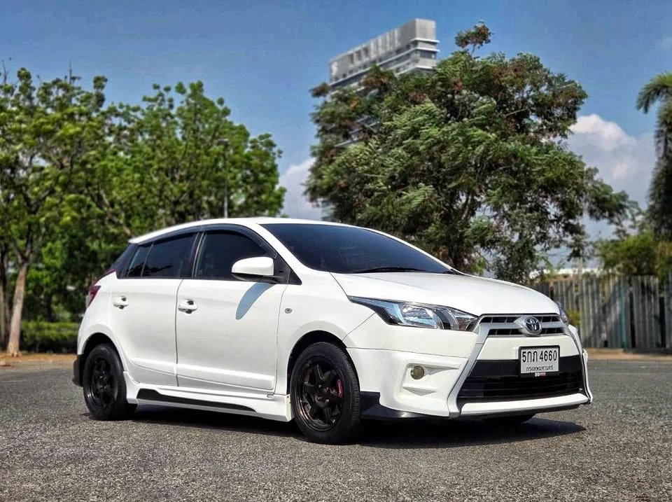 2016 Toyota Yaris III 3