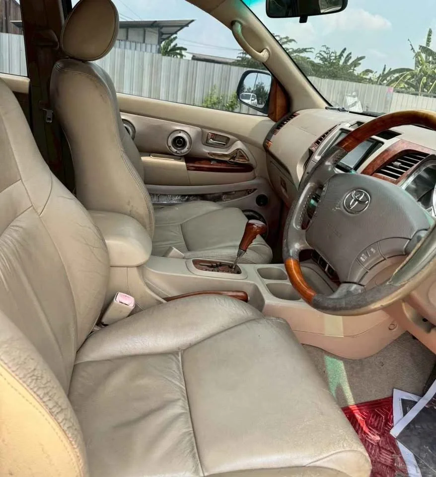 2008 Toyota Fortuner I 3