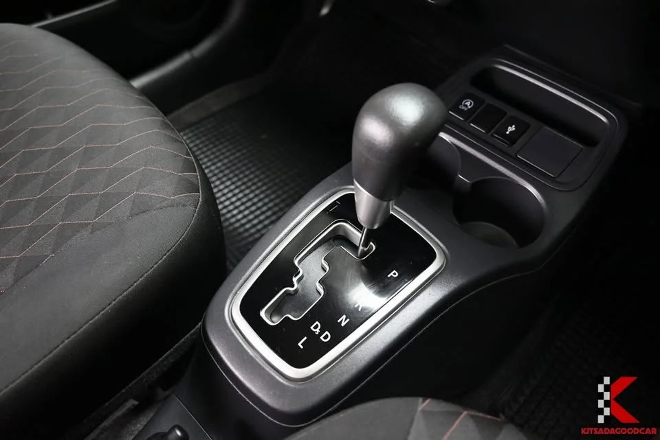 2020 Mitsubishi Mirage VI 3