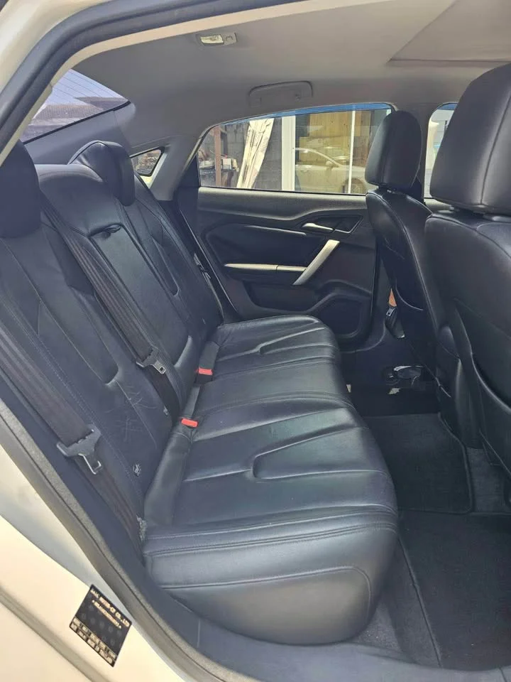 2016 MG 5 I  3