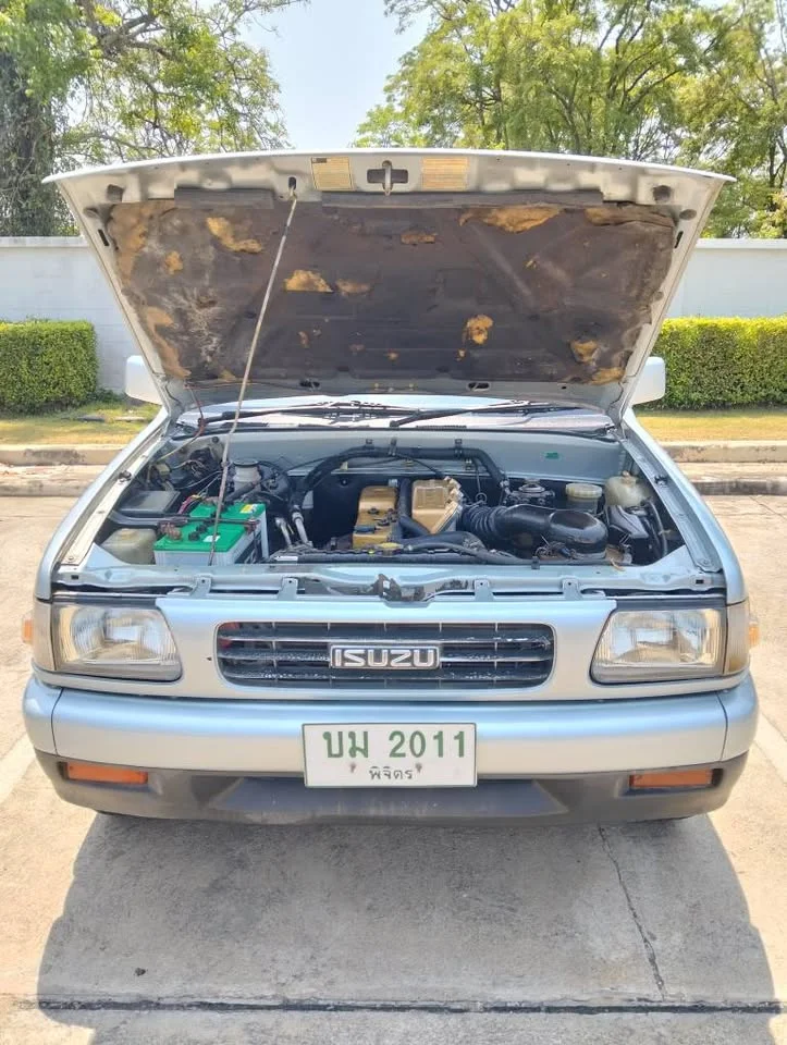 1995 Isuzu TFR III 3