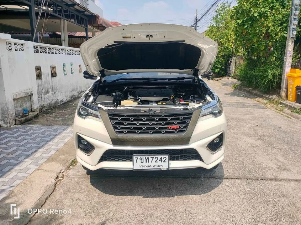 2017 Toyota Fortuner II 2