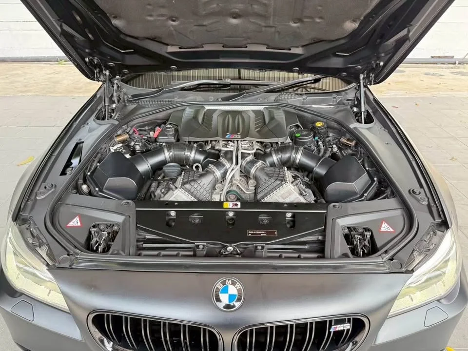 2011 BMW 5er F10, F11, F18 3