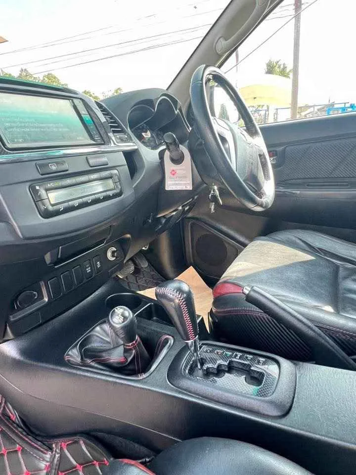 2015 Toyota Fortuner I 3