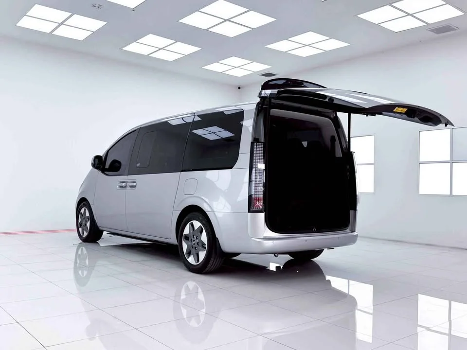 2023 Hyundai Staria US4 2