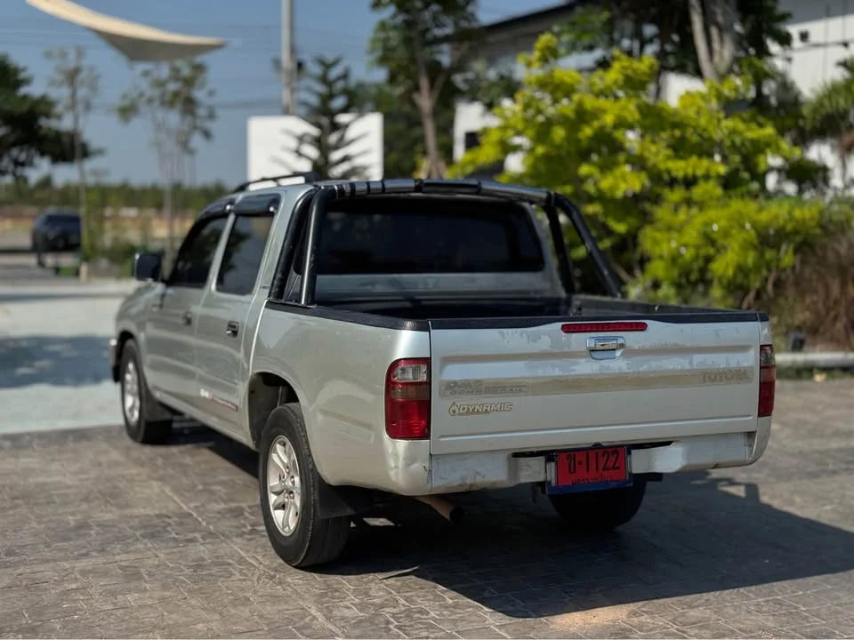 2004 Toyota Hilux Tiger VI 2