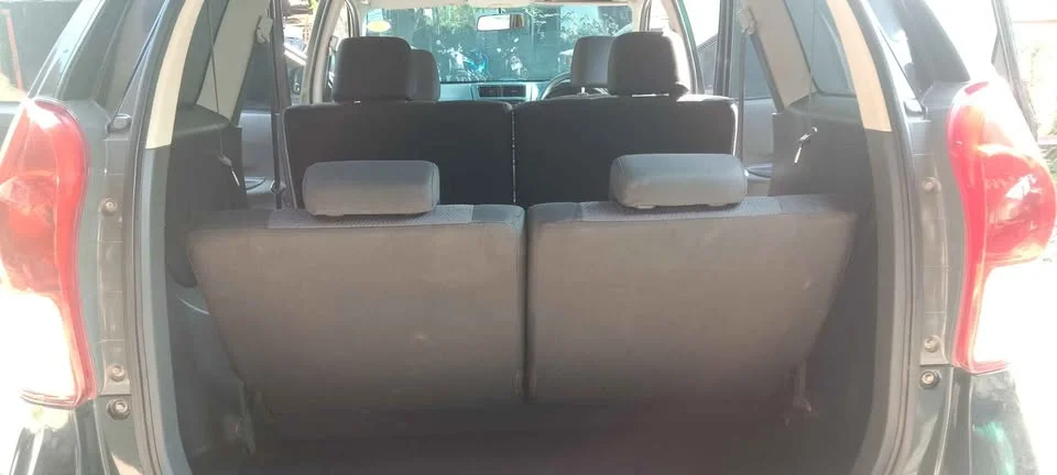 2011 Toyota Avanza II 3