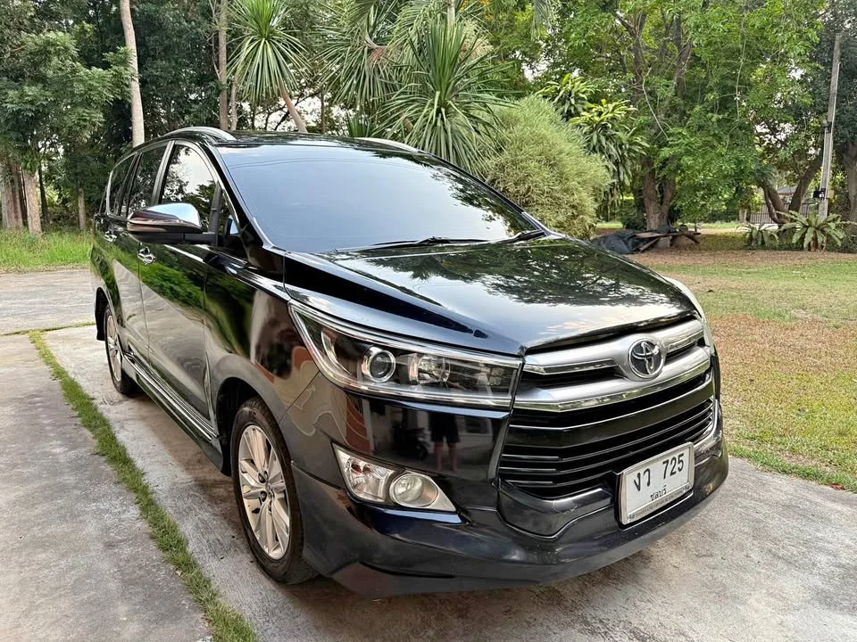 2020 Toyota Innova II 3
