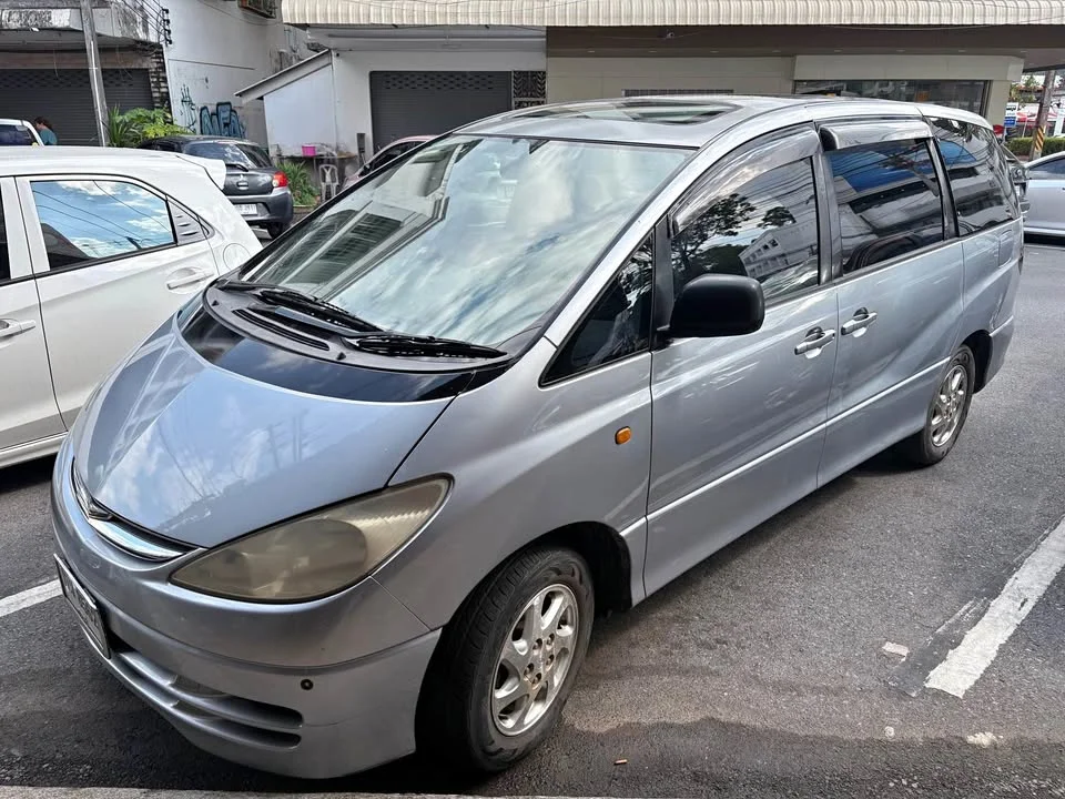 2001 Toyota Estima II 3
