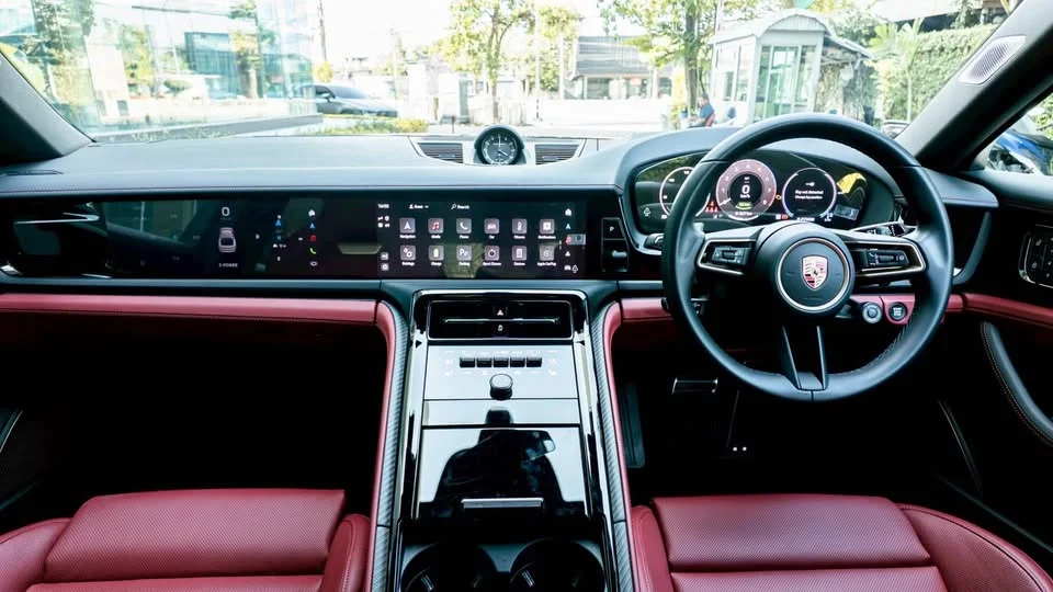 2026 Porsche Panamera II 3