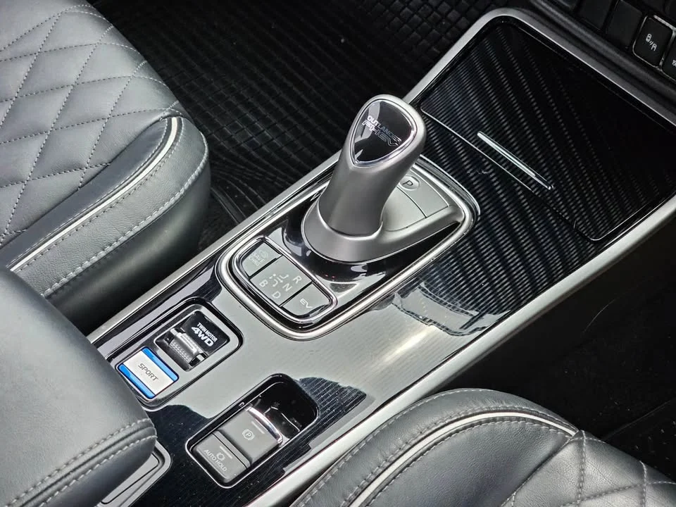 2021 Mitsubishi Outlander III 3