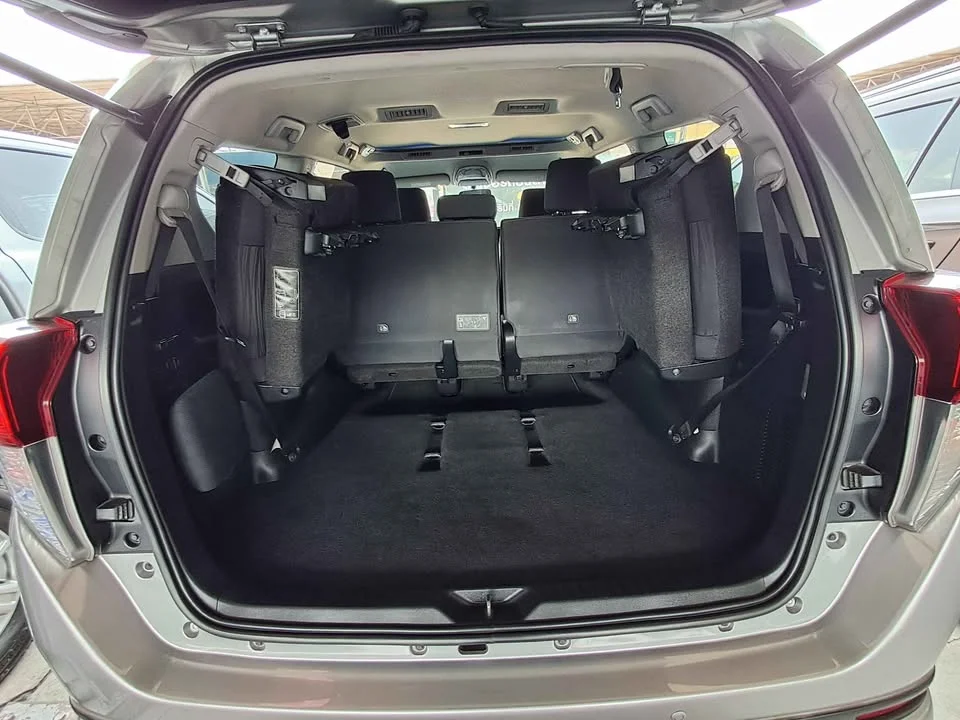 2019 Toyota Innova II 2