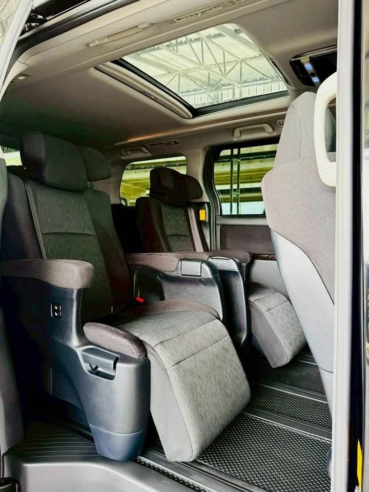 2013 Toyota Alphard, Vellfire II (AH20) 2