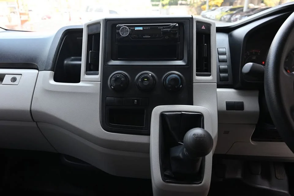 2022 Toyota HiAce VI (H300) 3