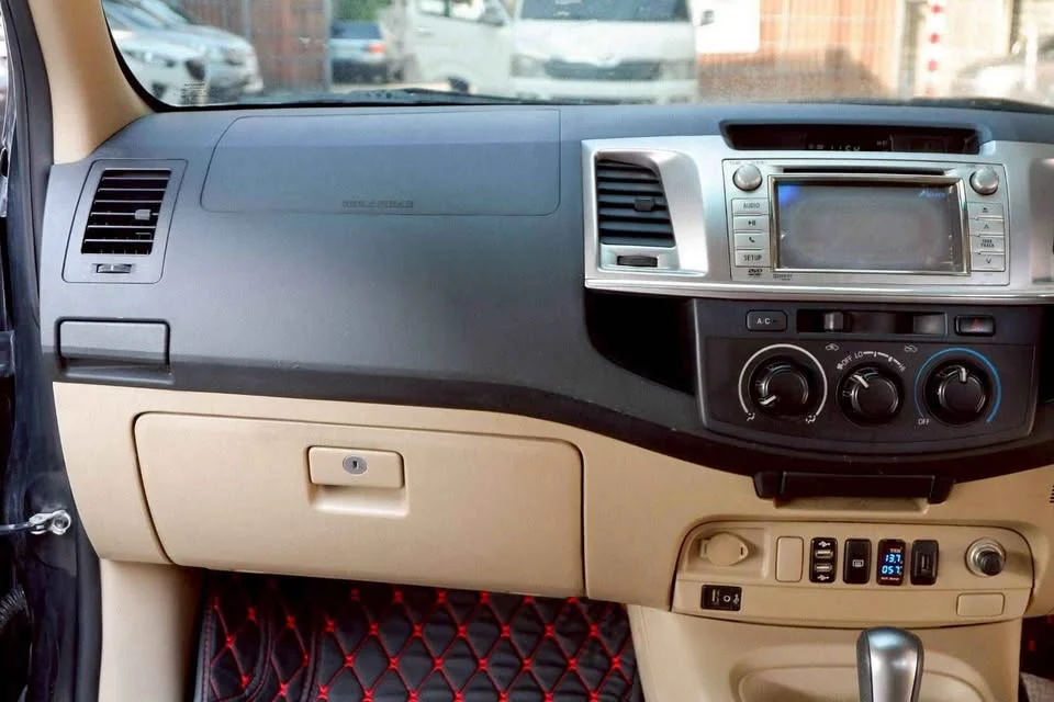 2014 Toyota Hilux VII 2