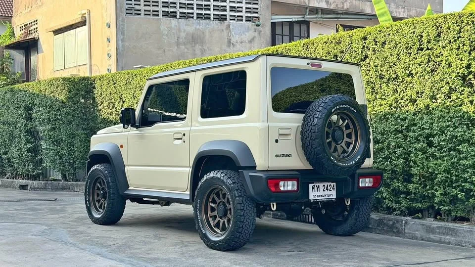 2023 Suzuki Jimny IV 2