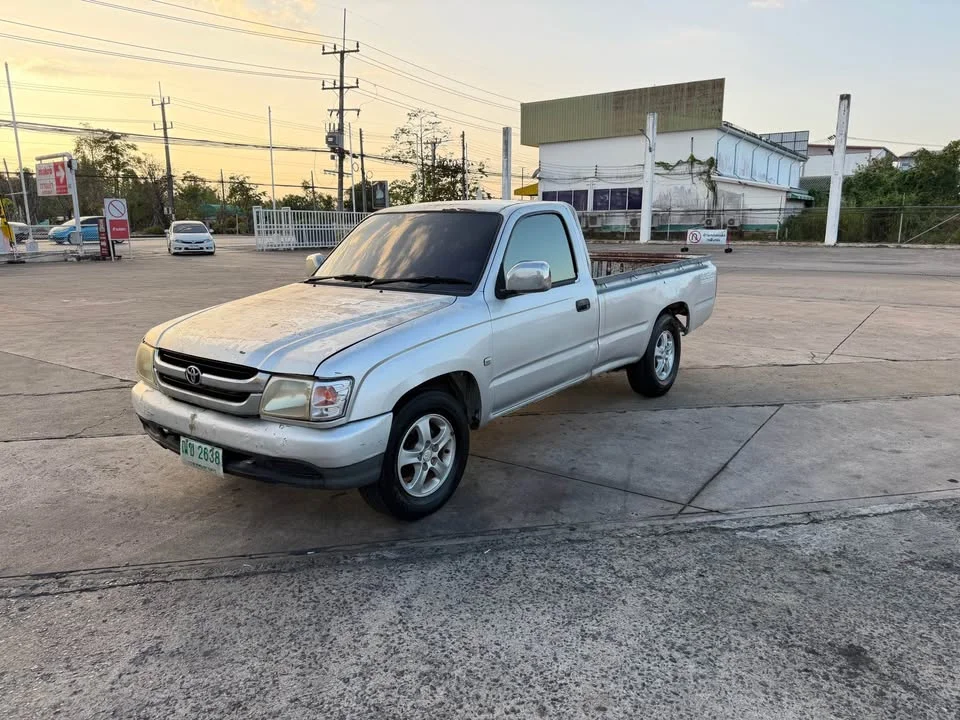 2003 Toyota Hilux Tiger VI 2