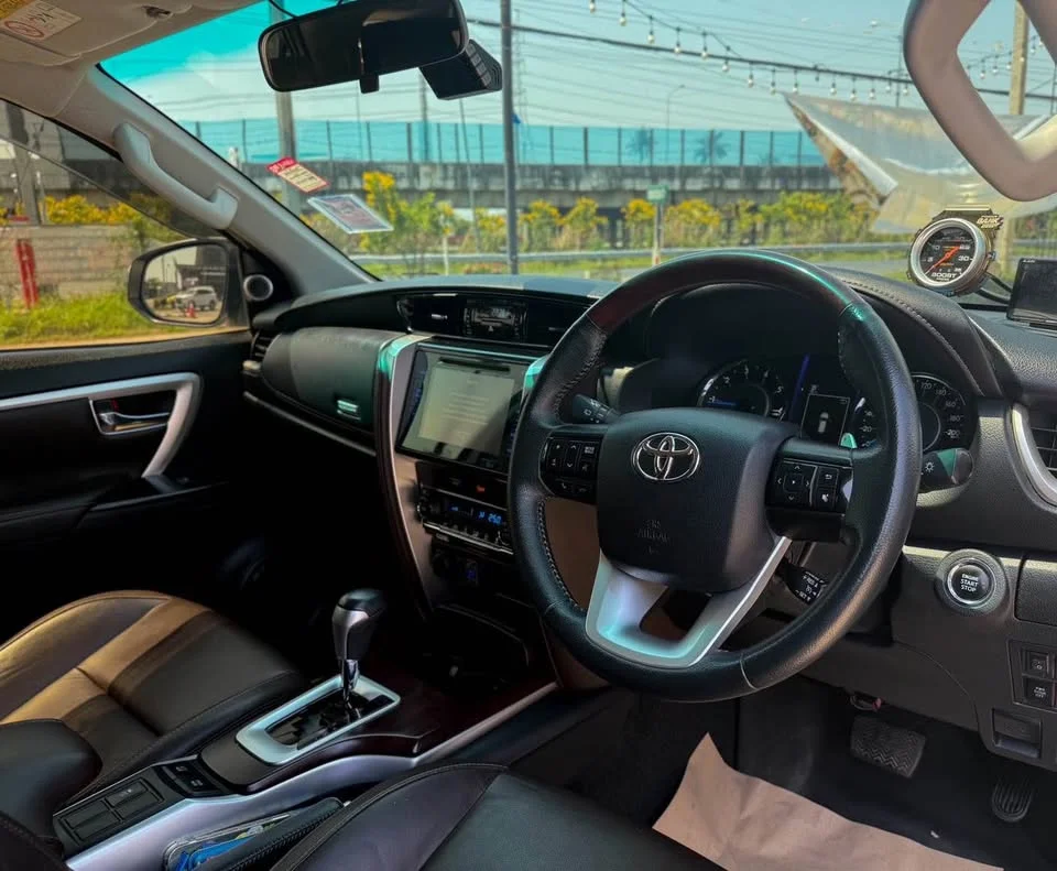 2019 Toyota Fortuner II 3