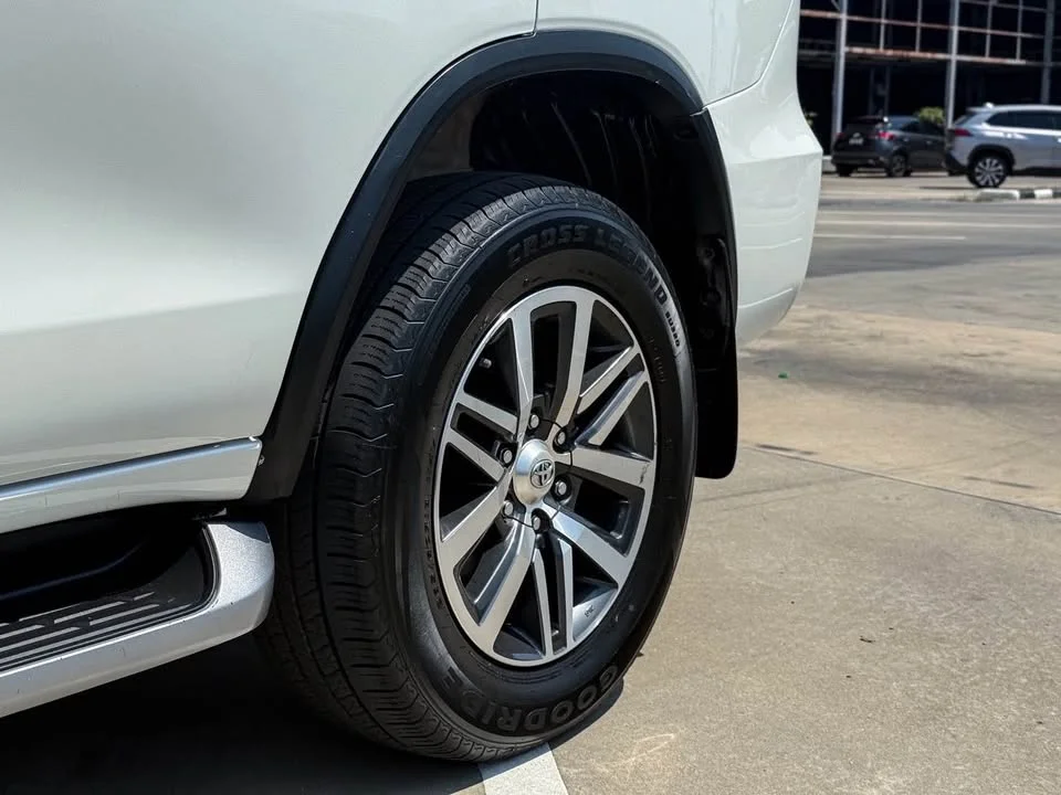 2019 Toyota Fortuner II 2