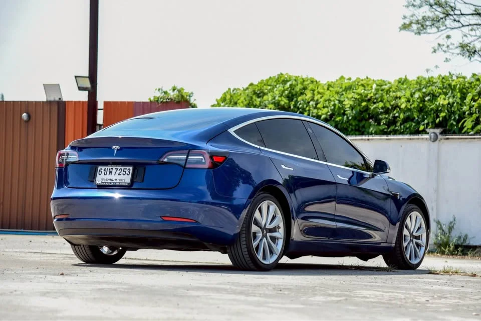 2020 Tesla Model 3 3