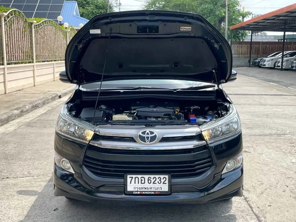 2018 Toyota Innova II 2