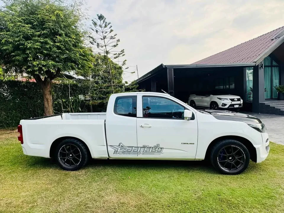 2018 Chevrolet Colorado II 2