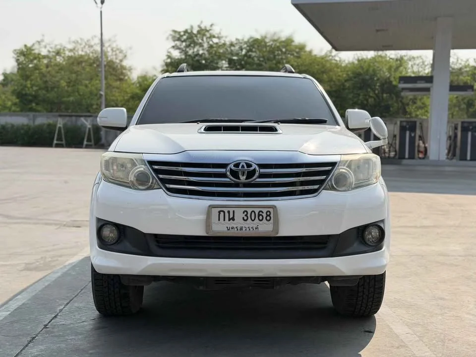 2012 Toyota Fortuner I 2