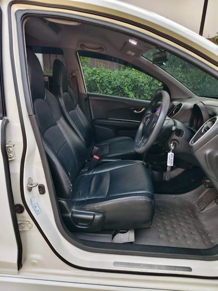 2015 Honda Mobilio II 3