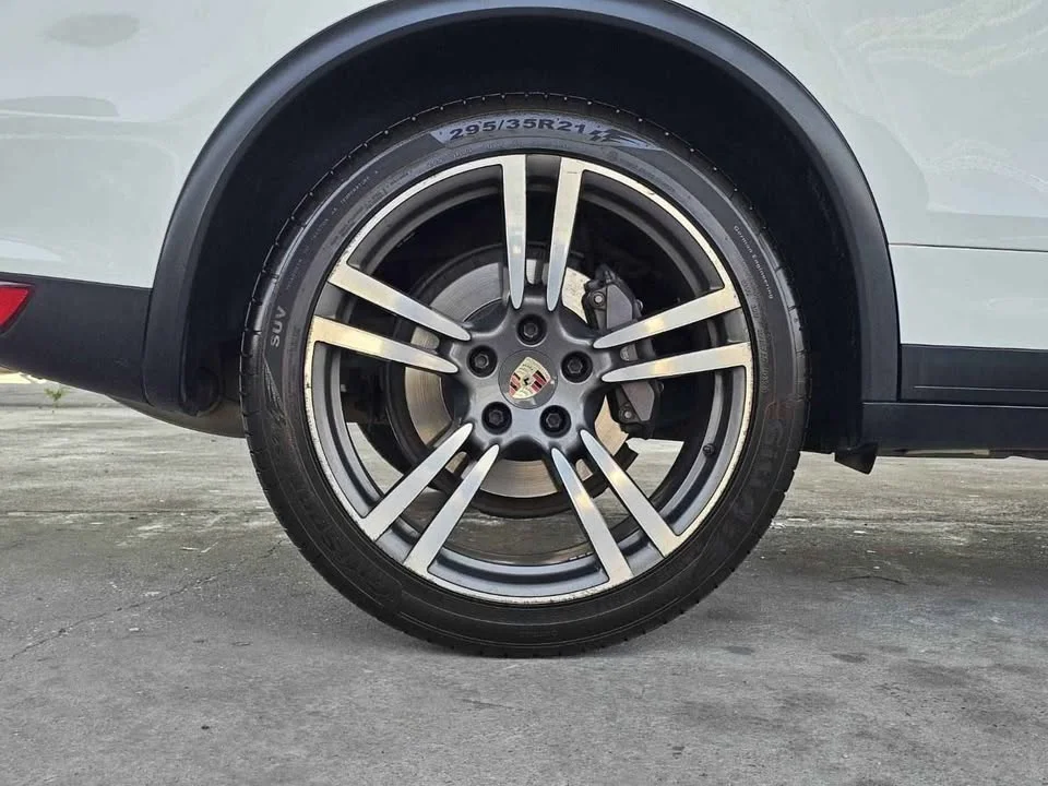 2012 Porsche Cayenne II 2