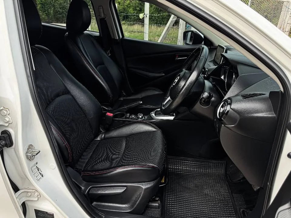 2016 Mazda 2 III 2