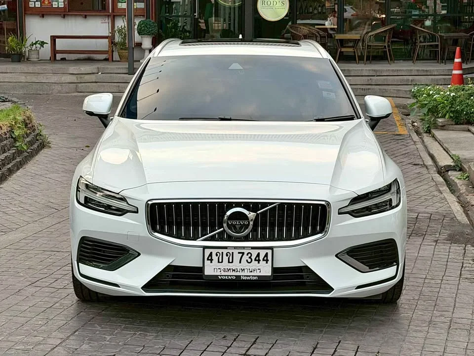 2023 Volvo V60 II 2
