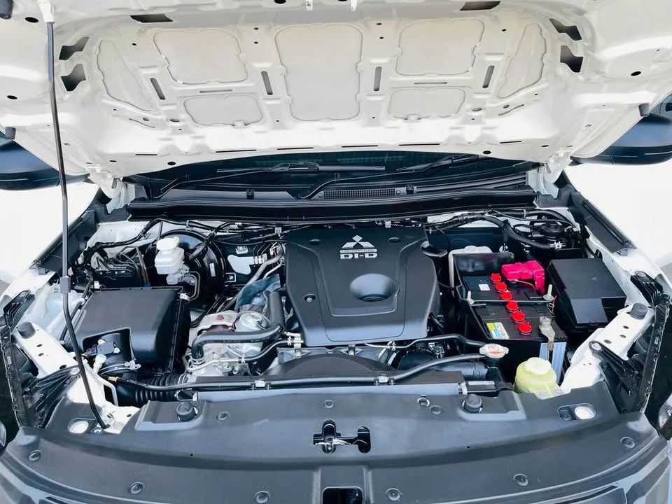2022 Mitsubishi Triton V 2