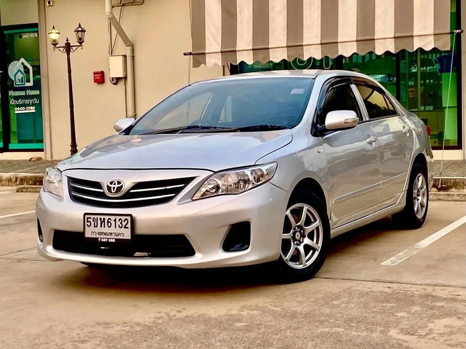 2012 Toyota Corolla Altis X (E140) 2